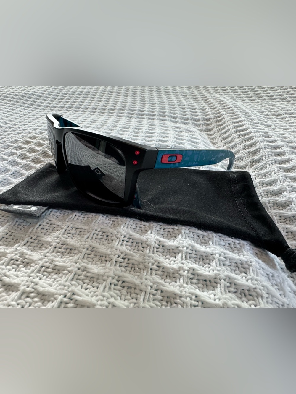 Oakley Holbrook Community Sunglasses